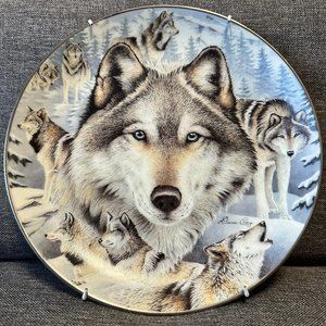 Winter Watch Window to the Soul Wolf Pack 8" Porcelain Collectible Plate